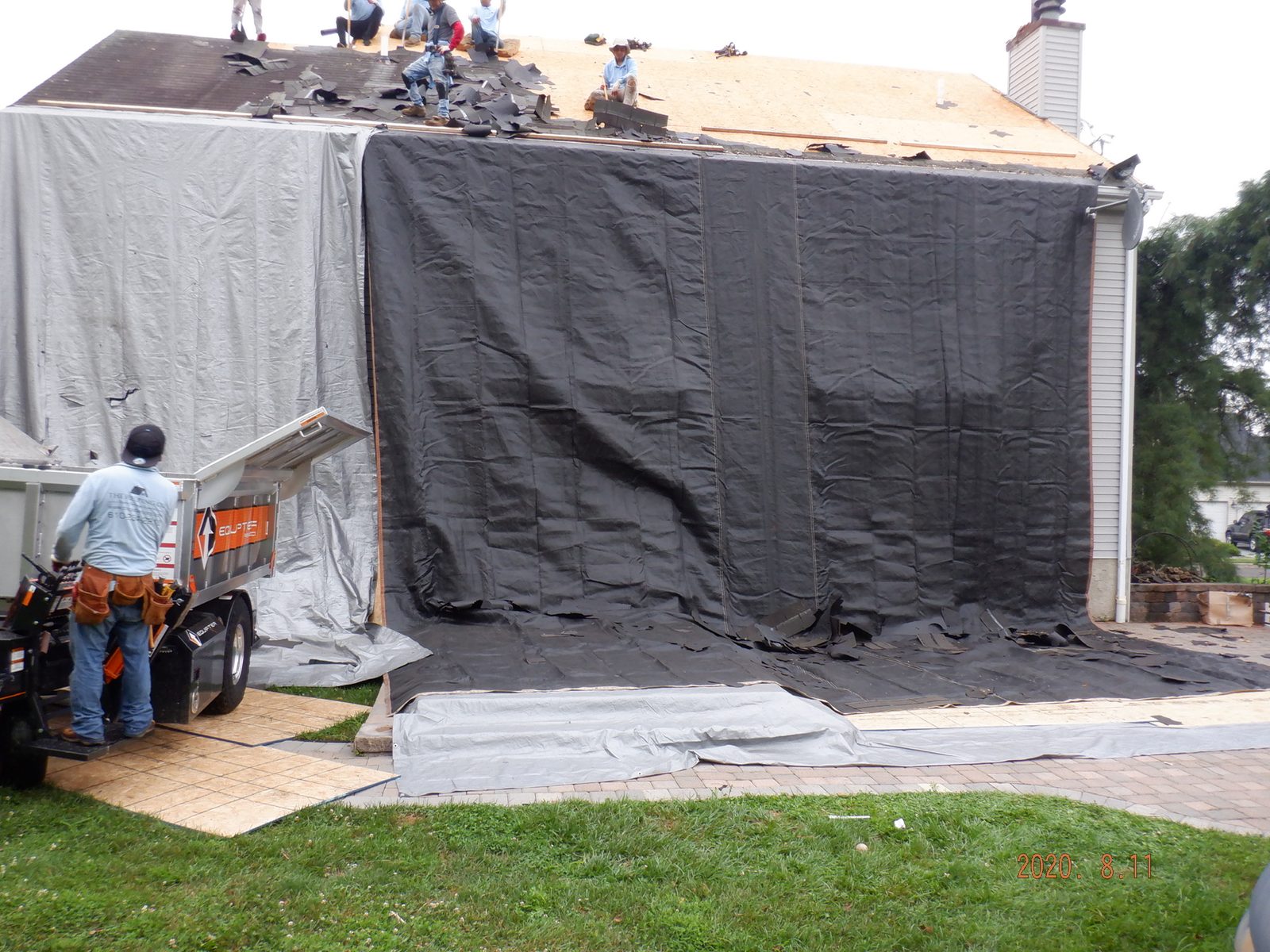 Roof tarp and containment in New Holland, PA