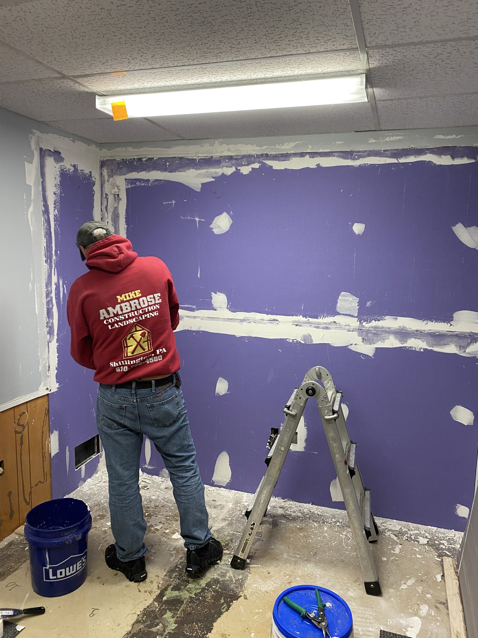 Controlled drywall demolition during mold remediation in Sinking Spring, PA