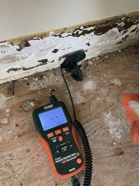Moisture meter drying water damage — Wyomissing, PA