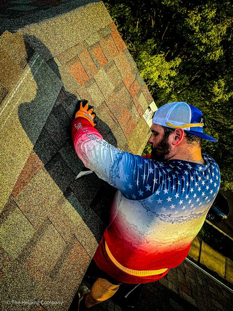 Roof edge underlayment installation worker — Lebanon, PA